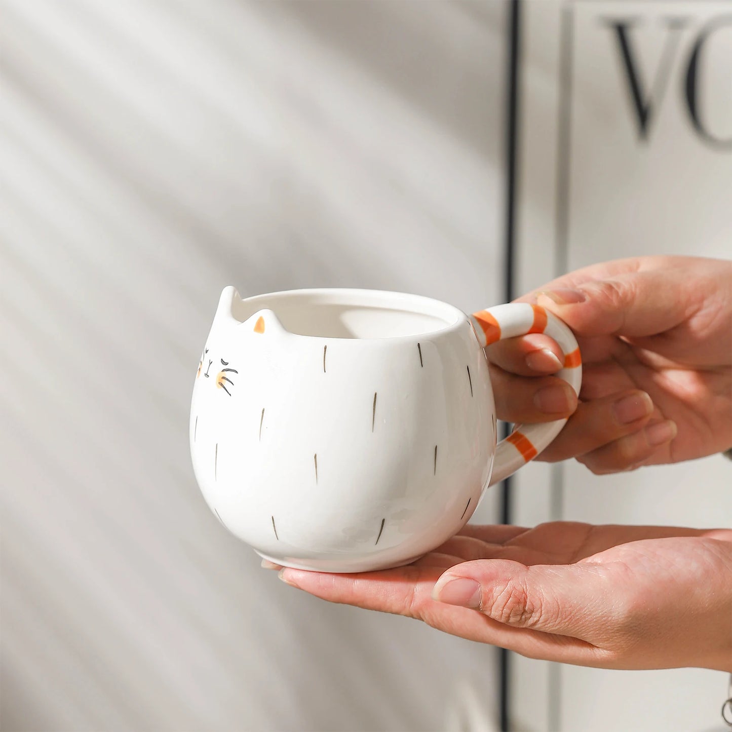 Cat Lover’s Mug – 380ml Ceramic Cup, Adorable Gift Idea