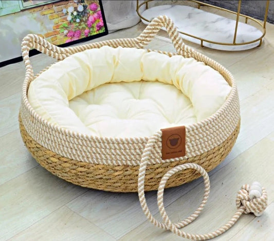 Handmade Woven Cat Bed – Natural Rattan Design